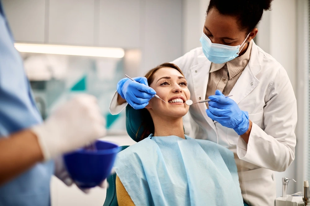 Which Option Is More Effective for Whiter Teeth: Laser Whitening or Trays Wembley?